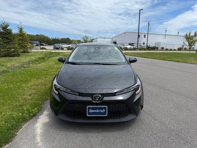 2021 Toyota Corolla LE - Photo 2