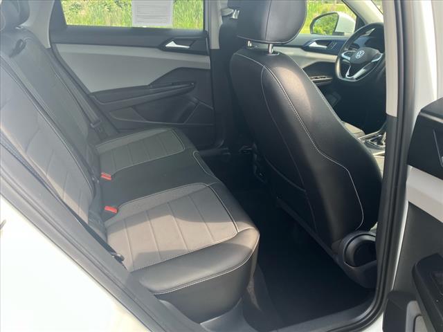 2022 Volkswagen Taos SE 4Motion - Photo 33