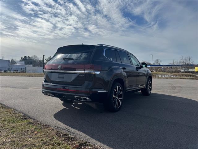 2025 Volkswagen Atlas SEL Premium R-Line 4Motion - Photo 3