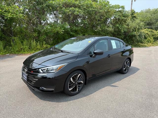 2023 Nissan Versa SR - Photo 3