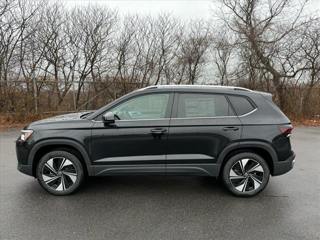 2025 Volkswagen Taos SE 4Motion - Photo 4