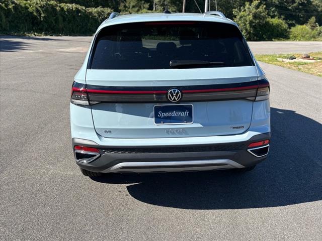 2025 Volkswagen Taos SE 4Motion - Photo 4