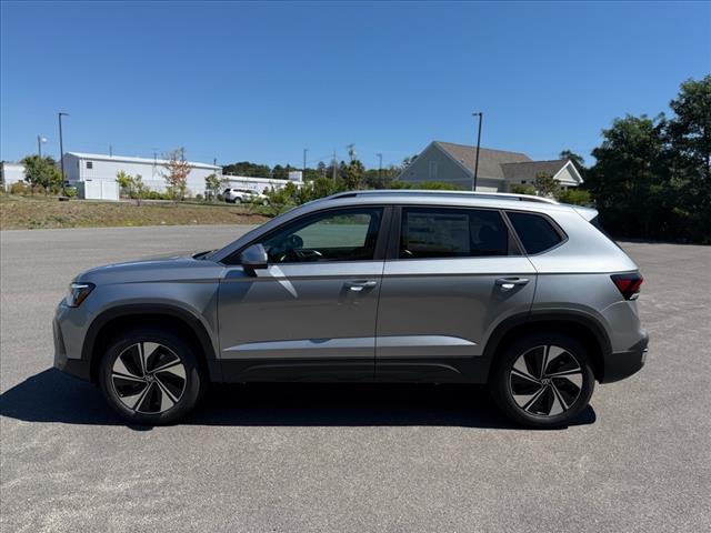 2025 Volkswagen Taos SE 4Motion - Photo 4