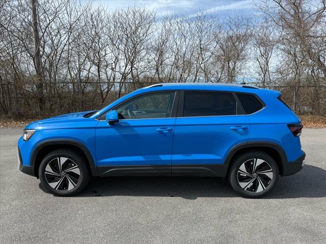 2025 Volkswagen Taos SE 4Motion - Photo 4