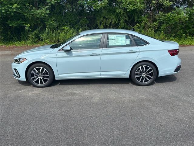2025 Volkswagen Jetta SE - Photo 4