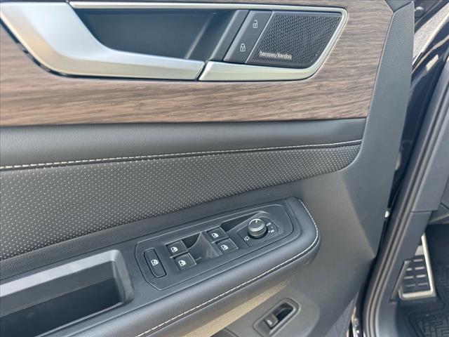2025 Volkswagen Atlas SEL Premium R-Line 4Motion - Photo 5