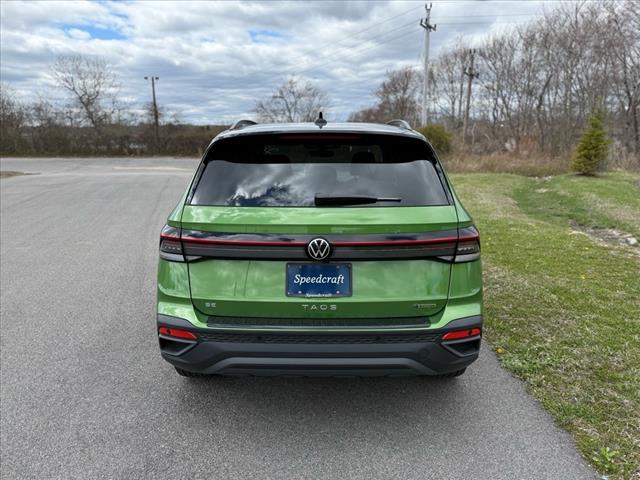2025 Volkswagen Taos SE Black 4Motion - Photo 6