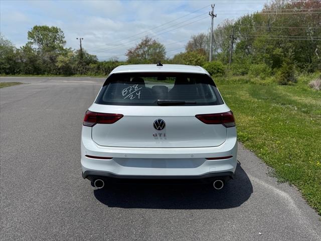 2025 Volkswagen Golf GTI SE - Photo 6