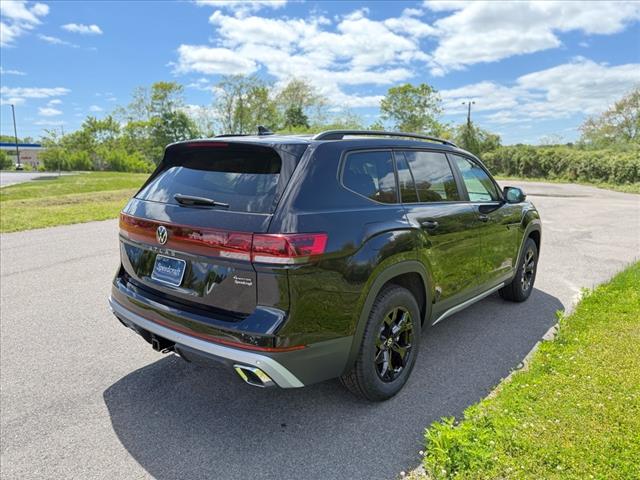 2025 Volkswagen Atlas Peak Edition 4Motion - Photo 7