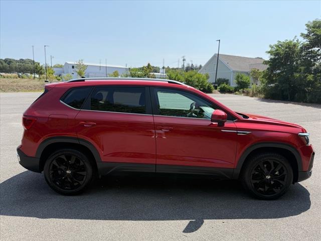 2022 Volkswagen Taos SE - Photo 8