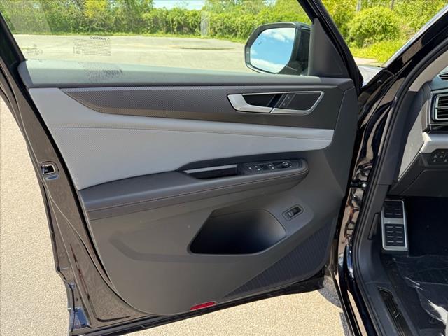 2025 Volkswagen Atlas Peak Edition 4Motion - Photo 9