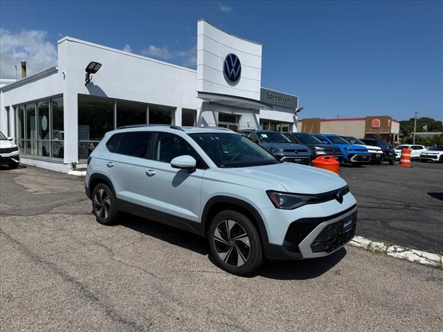 2025 Volkswagen Taos SE 4Motion, 3VVVC7B22SM076406, Stock Number: V25201