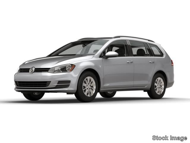 2017 Volkswagen Golf SportWagen