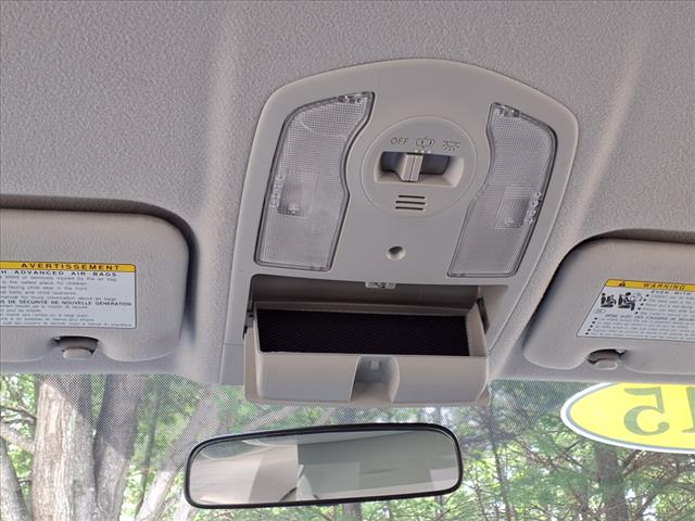 2015 Toyota Prius Plug-in Hybrid Base (CVT)