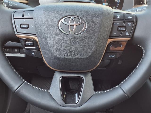 2025 Toyota Crown Signia LIMITED