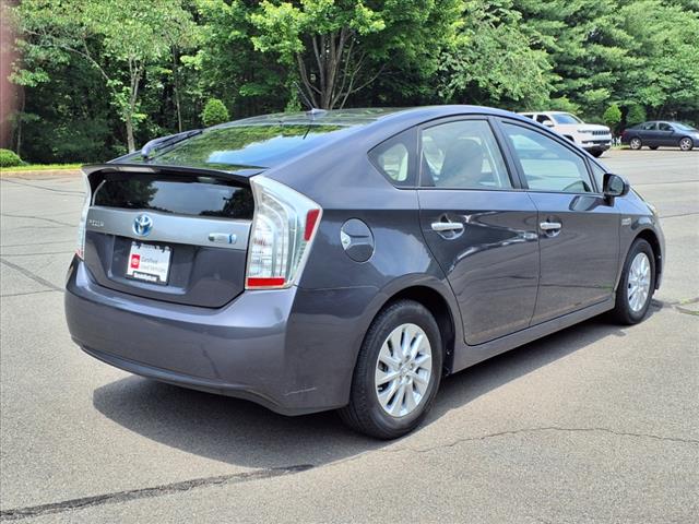 2015 Toyota Prius Plug-in Hybrid Base (CVT)