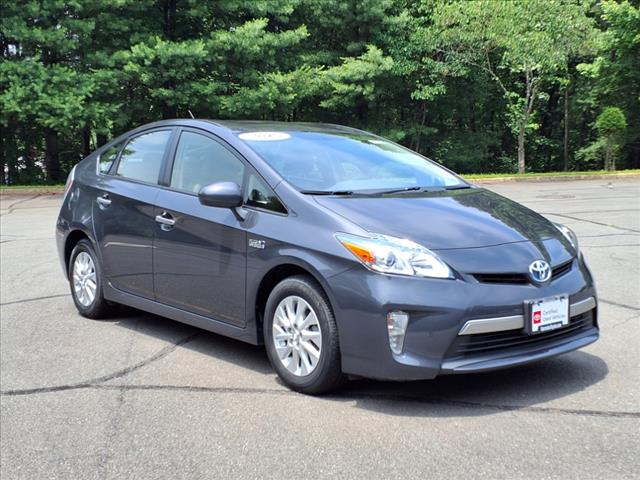 2015 Toyota Prius Plug-in Hybrid Base (CVT)