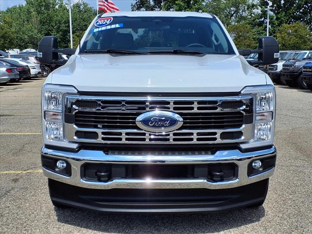 2024 Ford F-350 Super Duty XLT Dually