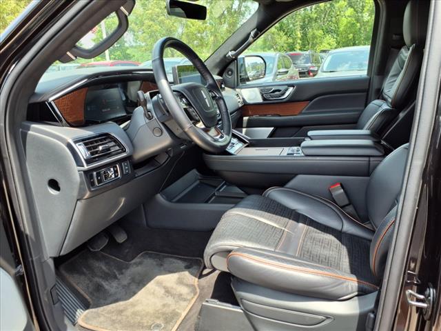 2024 Lincoln Navigator Black Label