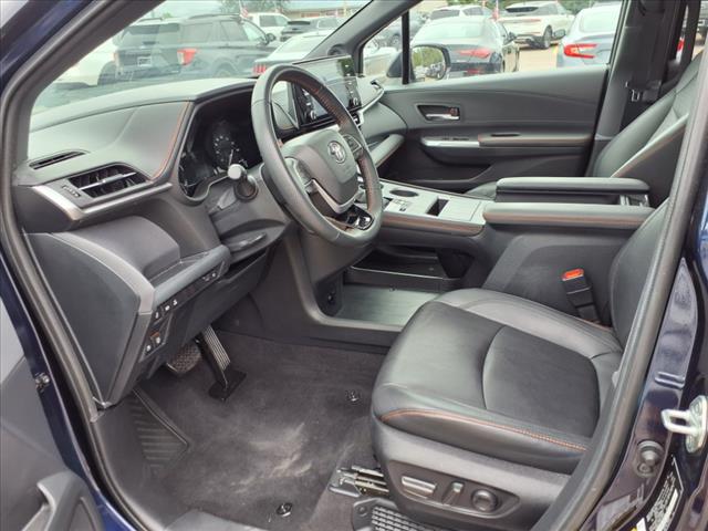 2022 Toyota Sienna XSE 7 Passenger