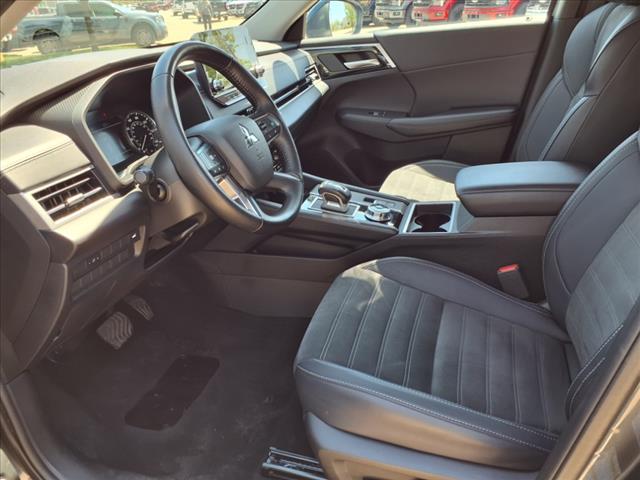 2024 Mitsubishi Outlander SE Black Edition
