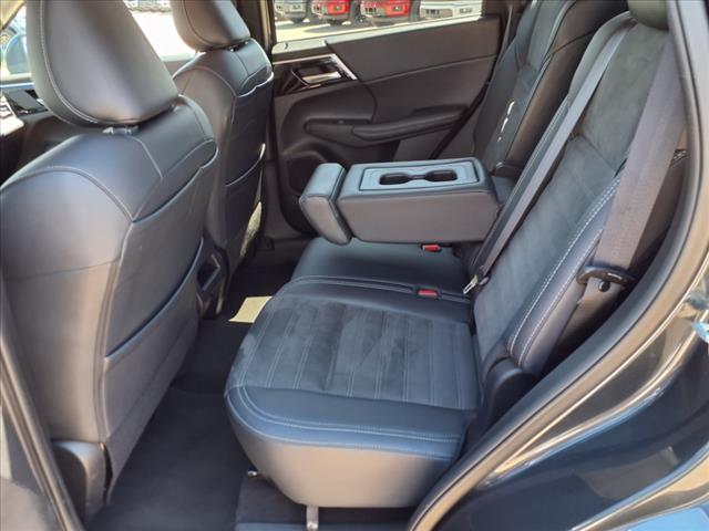 2024 Mitsubishi Outlander SE Black Edition