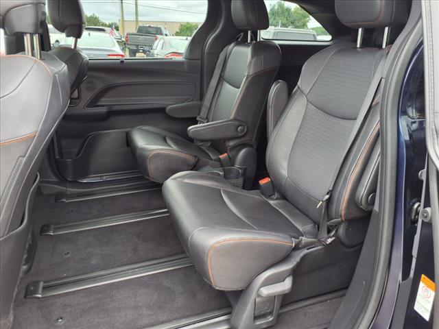 2022 Toyota Sienna XSE 7 Passenger