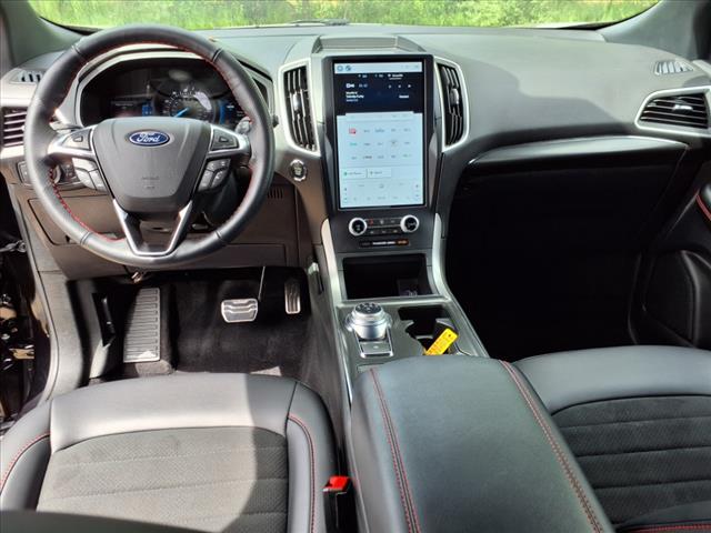2022 Ford Edge ST Line