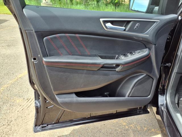 2022 Ford Edge ST Line