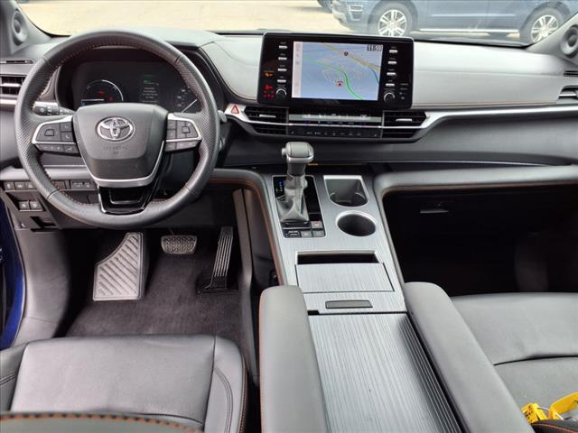 2022 Toyota Sienna XSE 7 Passenger