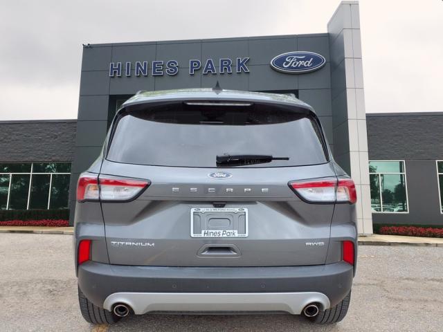 2022 Ford Escape Titanium