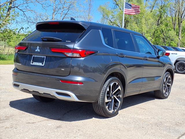 2024 Mitsubishi Outlander SE Black Edition