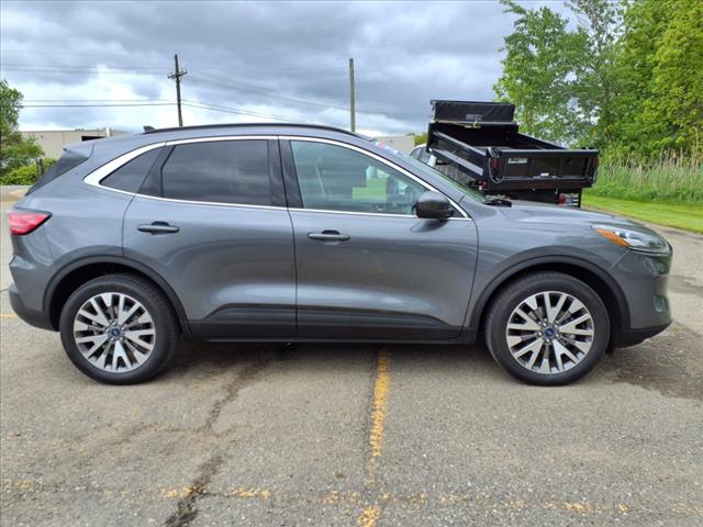 2022 Ford Escape Titanium