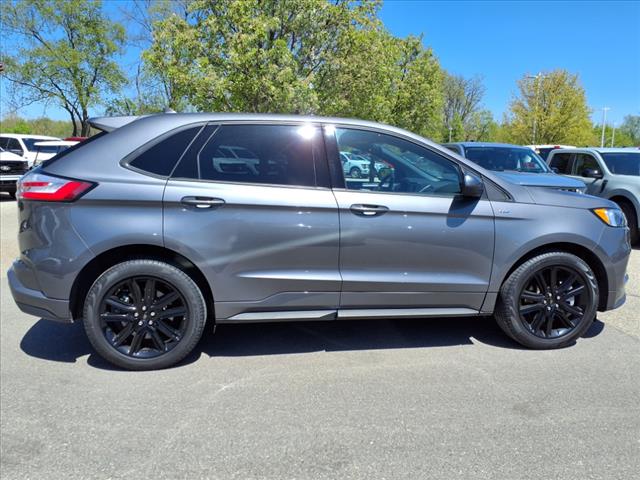 2022 Ford Edge ST Line