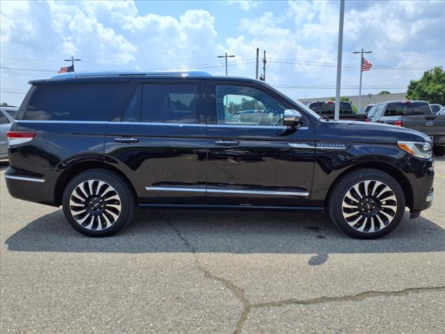 2024 Lincoln Navigator Black Label