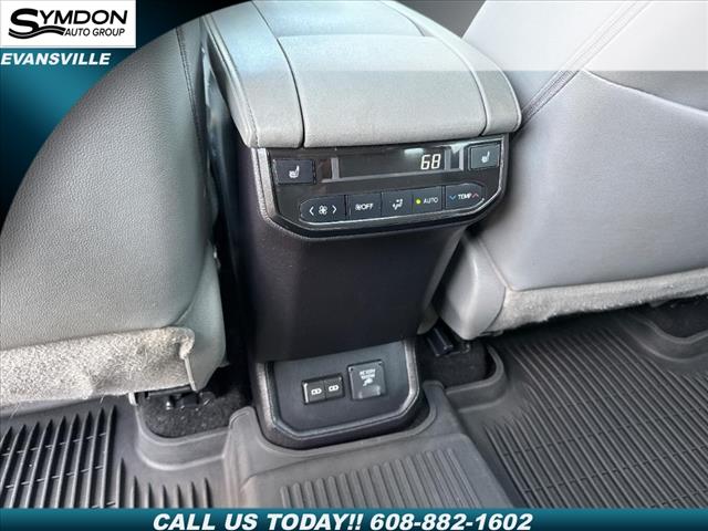 2022 Toyota Highlander Hybrid Platinum