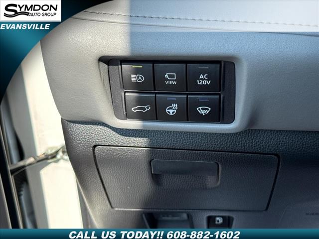 2022 Toyota Highlander Hybrid Platinum