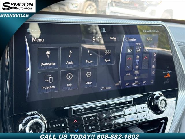 2022 Toyota Highlander Hybrid Platinum
