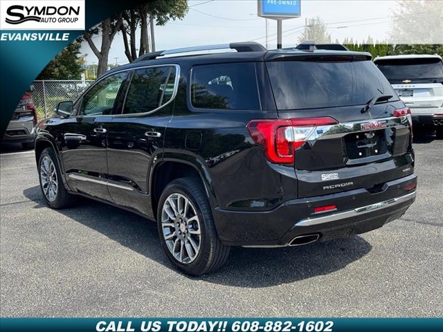 2023 GMC Acadia Denali