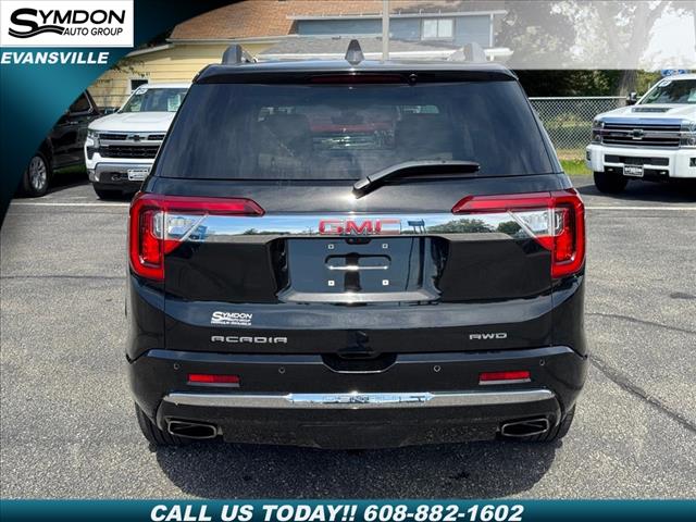 2023 GMC Acadia Denali
