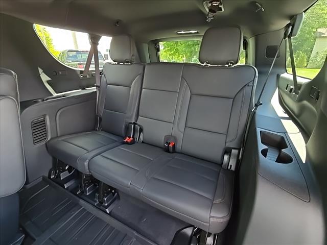2025 Chevrolet Suburban 