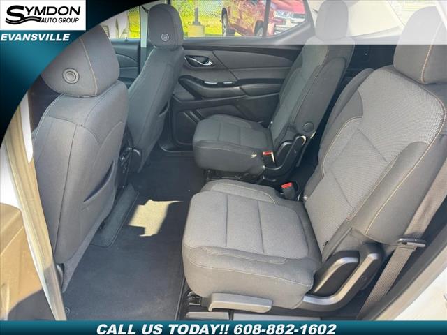 2021 Chevrolet Traverse LT Cloth