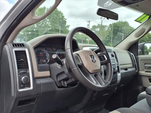 2011 RAM 1500 4X4 SLT 4DR