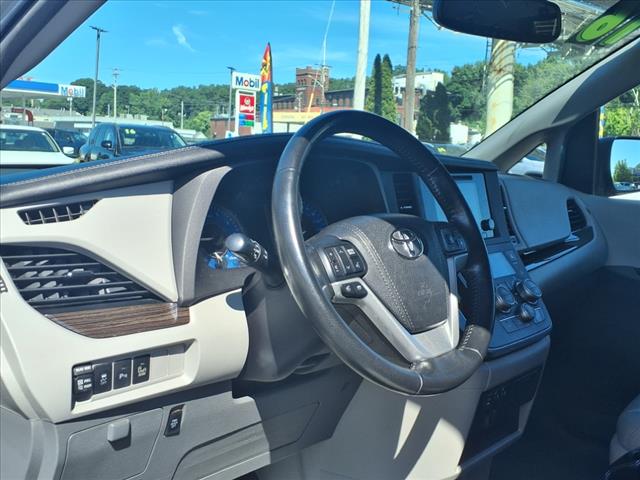 2016 Toyota Sienna AWD XLE PREMIUM