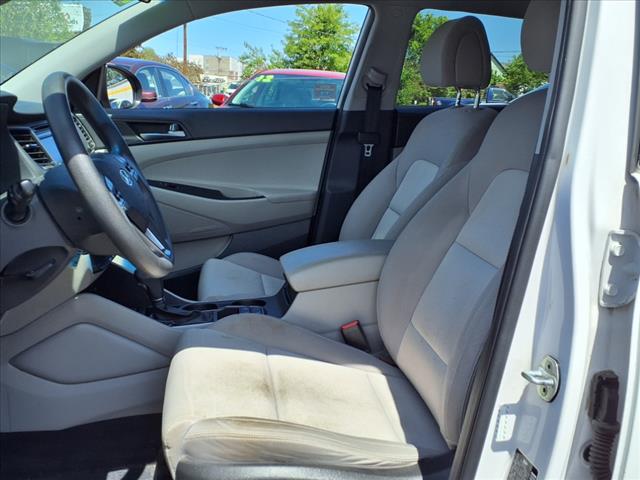 2016 Hyundai TUCSON SE