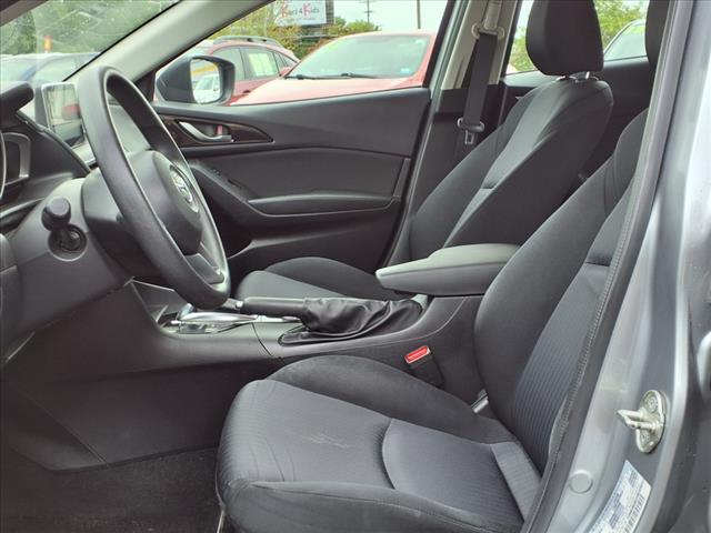 2016 Mazda Mazda3 i Sport