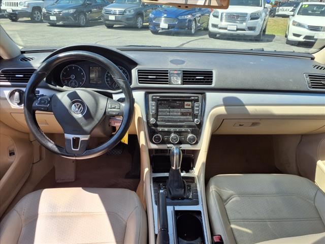 2012 Volkswagen Passat SE