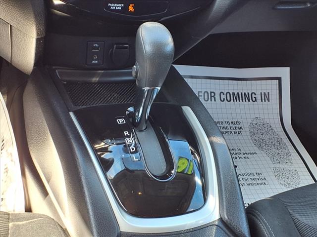 2016 Nissan Rogue AWD SV