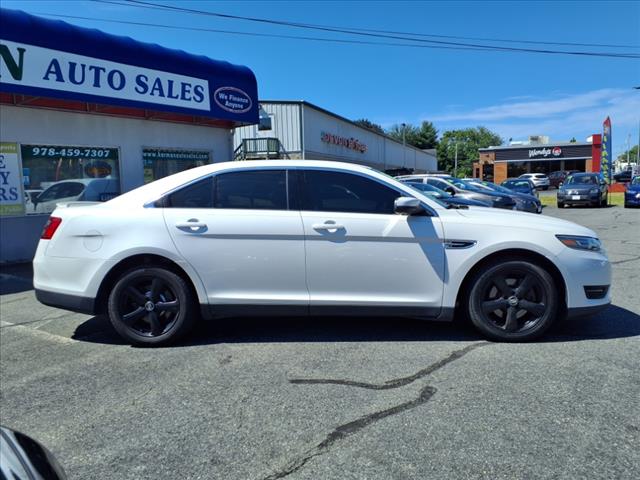 2016 Ford Taurus SEL