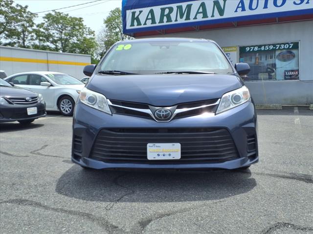 2020 Toyota Sienna LE 7-Passenger Auto Access Seat